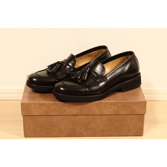 Dr.Martens(ドクターマーチン)の【使用2回】Berwick バーウィック 23cm レディースタッセルローファー レディースの靴/シューズ(ローファー/革靴)の商品写真
