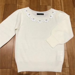 セシルマクビー(CECIL McBEE)の美品☆ CECIL McBEE ☆ トップス　フラワービジュー付き(ニット/セーター)