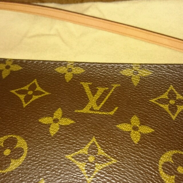 LOUIS VUITTON(ルイヴィトン)の値下げ!ヴィトン❤ポーチ レディースのファッション小物(ポーチ)の商品写真