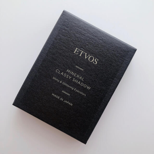 ETVOS(エトヴォス)の限定品 新品 ETVOS ミネラルクラッシィシャドー ヴィンテージグリッター  コスメ/美容のベースメイク/化粧品(アイシャドウ)の商品写真