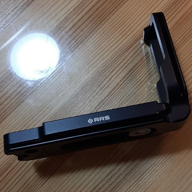 富士フイルム(フジフイルム)のRRS FUJIFILM GFX50s用  L型プレート スマホ/家電/カメラのカメラ(ミラーレス一眼)の商品写真