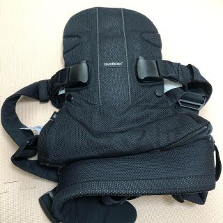 ベビービョルン(BABYBJORN)の 抱っこ紐 メッシュ　ベビーキャリアONE＋エアーブラック(抱っこひも/おんぶひも)