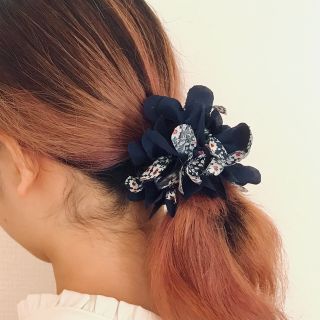 シュシュ(ヘアアクセサリー)