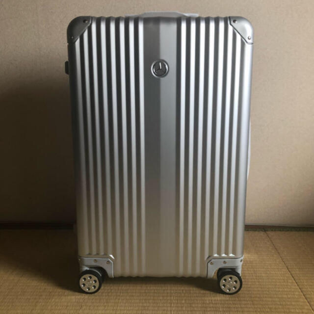 RIMOWA(リモワ)の専用！3点 Mercedes-Benz/キャリーケース イルビゾンテ ゲンテン メンズのバッグ(トラベルバッグ/スーツケース)の商品写真