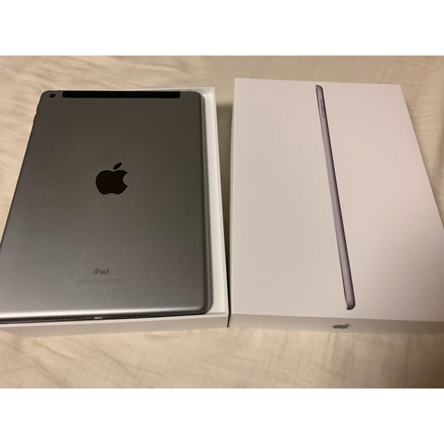 iPad スペースグレイ第6世代 128GB Wi-Fi+Cellularモデル