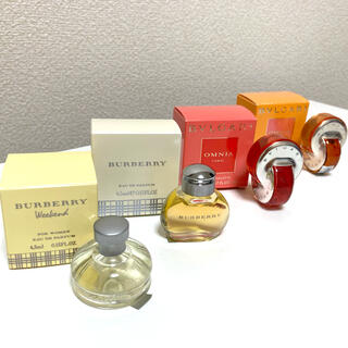 バーバリー(BURBERRY)のミニ香水セット（Burberry・BVLGARI）(香水(女性用))