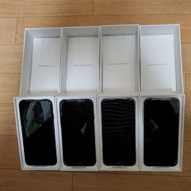 iPhone - 【新品未使用】SoftBank iホンSE白黒各2計4台(第2世代)64G