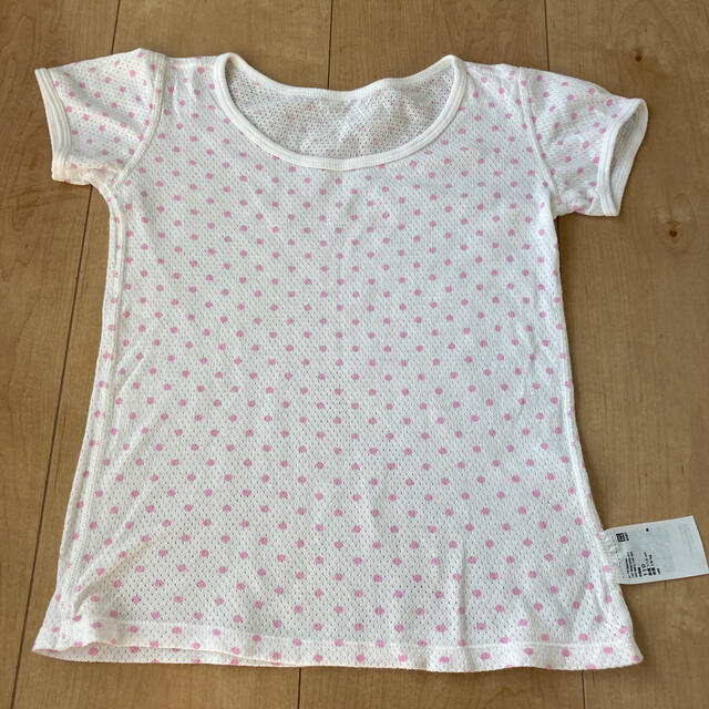 UNIQLO(ユニクロ)のUNIQLO　♡　メッシュ　半袖下着　【110】4枚組 キッズ/ベビー/マタニティのキッズ服女の子用(90cm~)(下着)の商品写真