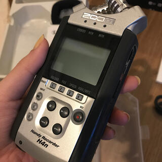 セール 登場から人気沸騰】 ZOOM ハンディーレコーダー H4n リニアPCM