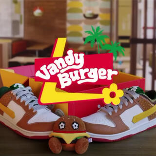 ナイキ(NIKE)の激レア　vandy the pink burger dunk US9 新品(スニーカー)