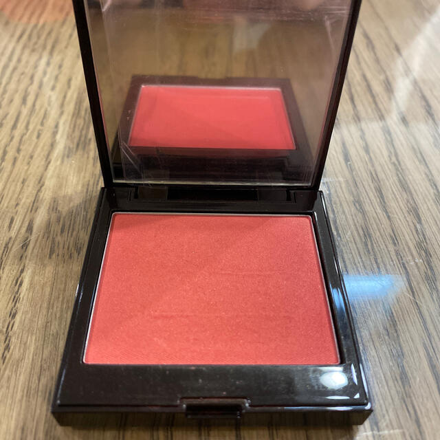 laura mercier(ローラメルシエ)のローラメルシエ  ブラッシュカラーインフュージョン コスメ/美容のベースメイク/化粧品(チーク)の商品写真