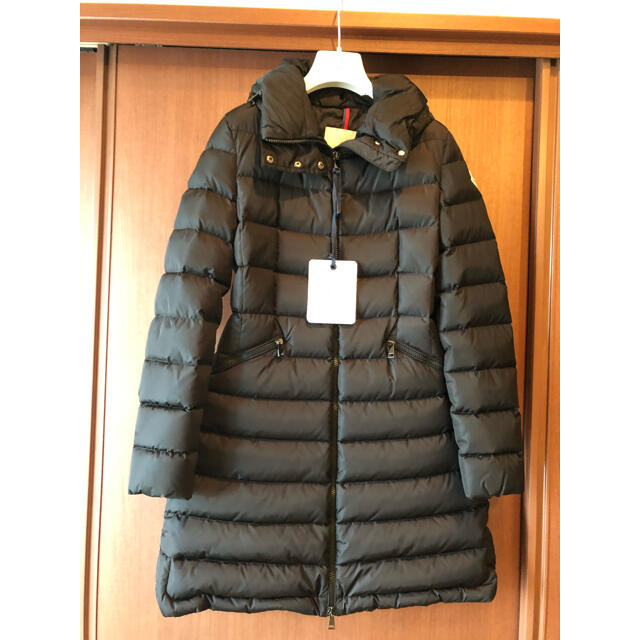 セール】 MONCLER - 最終お値下げ 新品未使用 モンクレールレディース