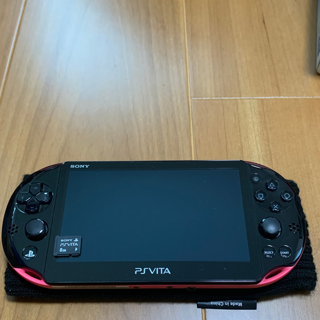 PlayStation Vita PCH-2000 Pink/Black PlayStation Vita PCH-2000 Pink/Black