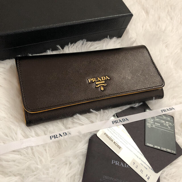 極上美品 PRADA プラダ 2つ折り 長財布財布