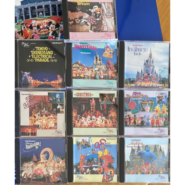 『激レア』 ディズニー CDコレクションBOX 10枚セット+本2冊付き
