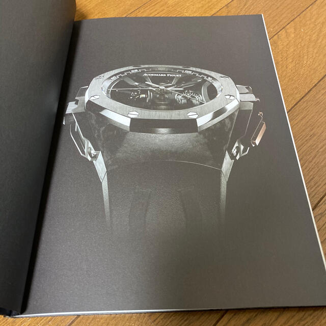 AUDEMARS PIGUET(オーデマピゲ)のオーデマピゲ　写真集 メンズの時計(腕時計(アナログ))の商品写真