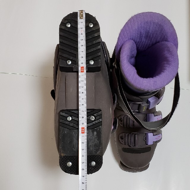NORDICA(ノルディカ)のスキー靴　紫 スポーツ/アウトドアのスポーツ/アウトドア その他(ウインタースポーツ)の商品写真