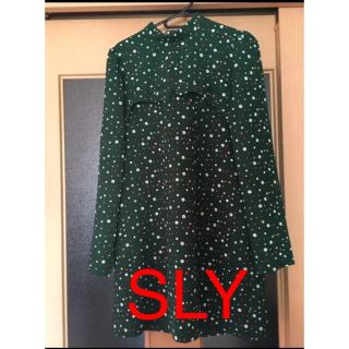 スライ(SLY)のワンピース 花柄　SLY レディース　パーティー　美品(ひざ丈ワンピース)