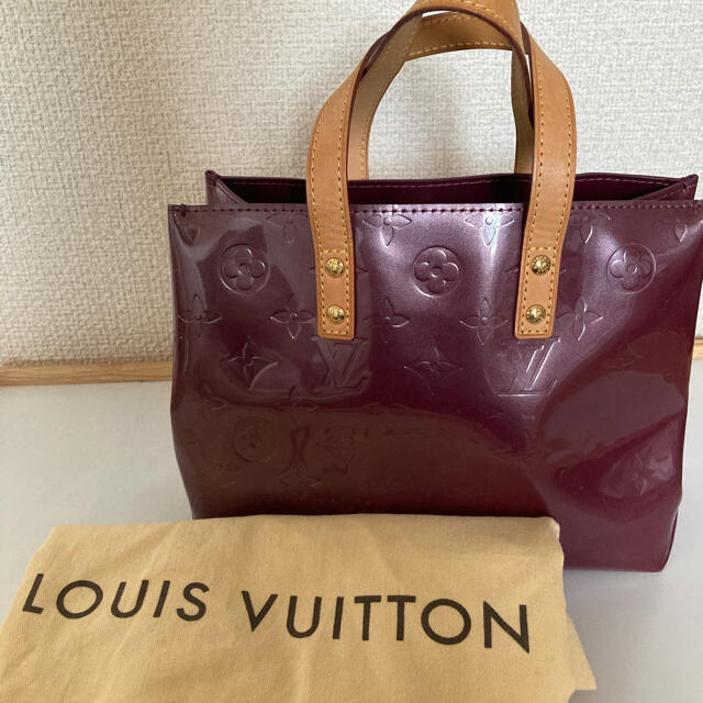 LOUIS VUITTON(ルイヴィトン)のヴィトン　ヴェルニ　リードPM バイオレット レディースのバッグ(ハンドバッグ)の商品写真