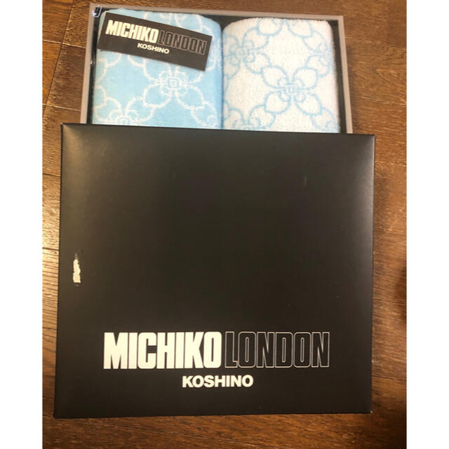 MICHIKO LONDON(ミチコロンドン)のMICHIKO LONDON フェイスタオル インテリア/住まい/日用品の日用品/生活雑貨/旅行(タオル/バス用品)の商品写真