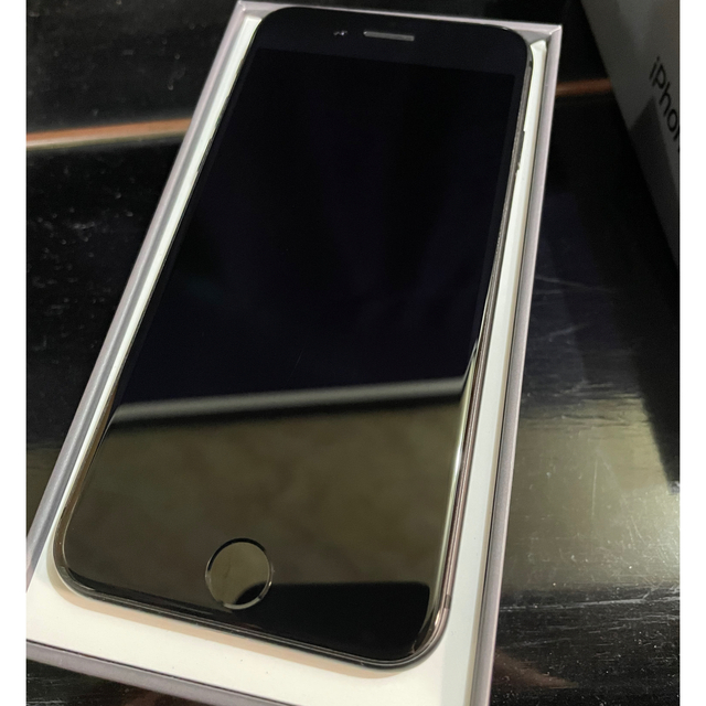 【美品】iPhone8 space gray 黒色 64GB