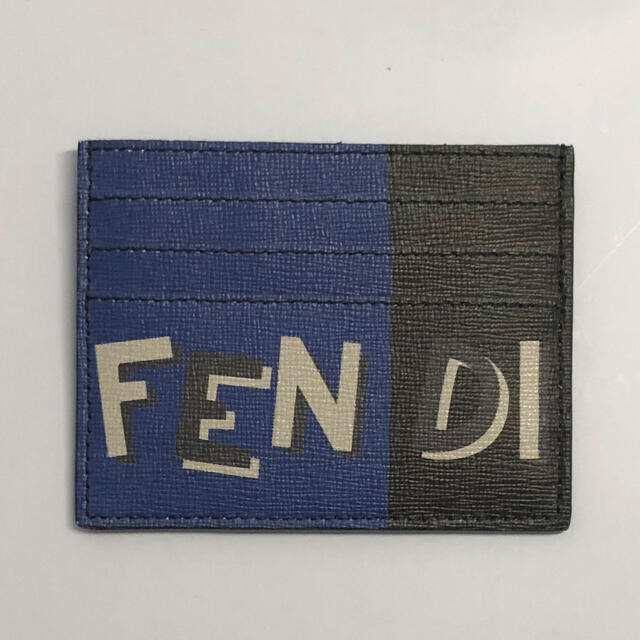 FENDI(フェンディ)の【新品未使用】FENDI フェンディ パスケース カードホルダー ブラック レディースのファッション小物(パスケース/IDカードホルダー)の商品写真