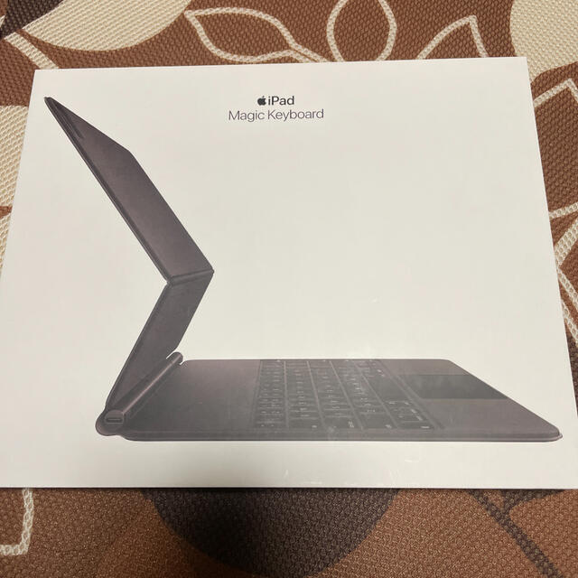 IPad Pro12.9インチ　magickeyboard MXQU2J/A