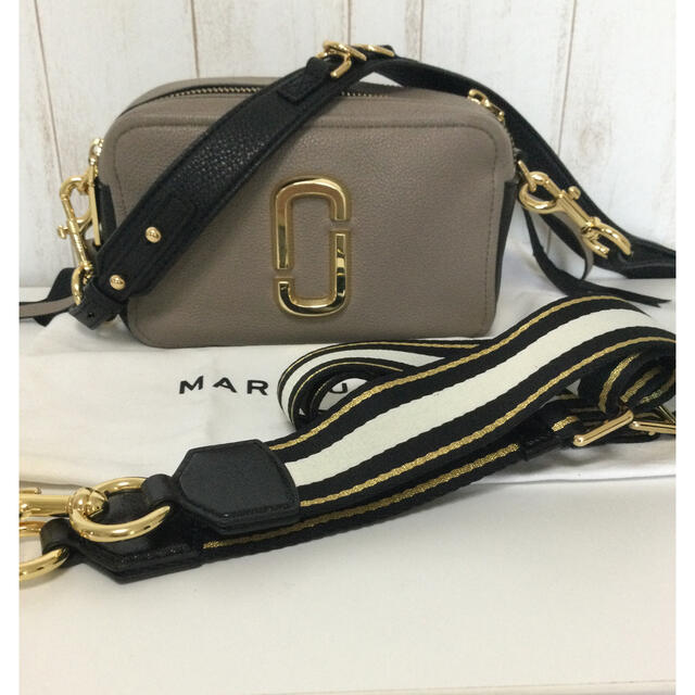 【MARC  JACOBS】カメラバッグ／クラッチ✨美品別売ストラップ付値下げ