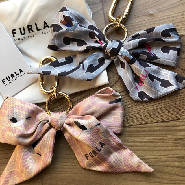 Furla(フルラ)の新品 フルラ スカーフ リボン キーホルダー アニマル 20〜21年秋冬新作♡ レディースのファッション小物(キーホルダー)の商品写真