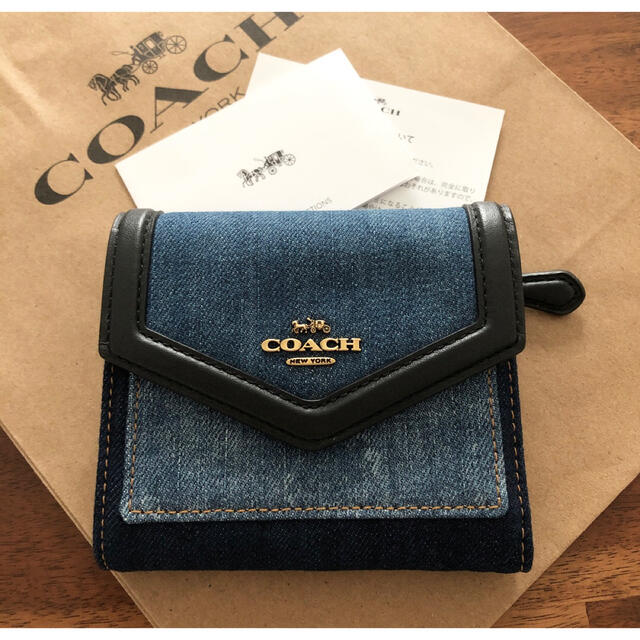 COACH(コーチ)の【2020年新作☆COACH】完売品！新品！入手困難！日本限定！　三つ折り財布 レディースのファッション小物(財布)の商品写真