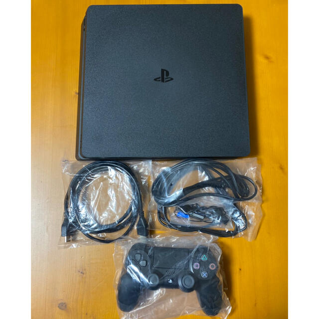 PlayStation4(プレイステーション4)のSONY PlayStation4 本体 CUH-2100AB01 エンタメ/ホビーのゲームソフト/ゲーム機本体(家庭用ゲーム機本体)の商品写真