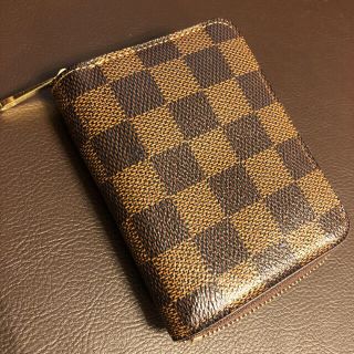 ルイヴィトン(LOUIS VUITTON)のVUITTONダミエ【ジッピーコインパース】気まぐれ期間限定値段(コインケース)