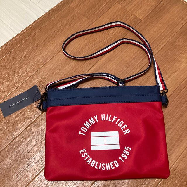 TOMMY HILFIGER(トミーヒルフィガー)の新品トミーヒルフィガー　サコッシュ ショルダーバッグ レディースのバッグ(ショルダーバッグ)の商品写真