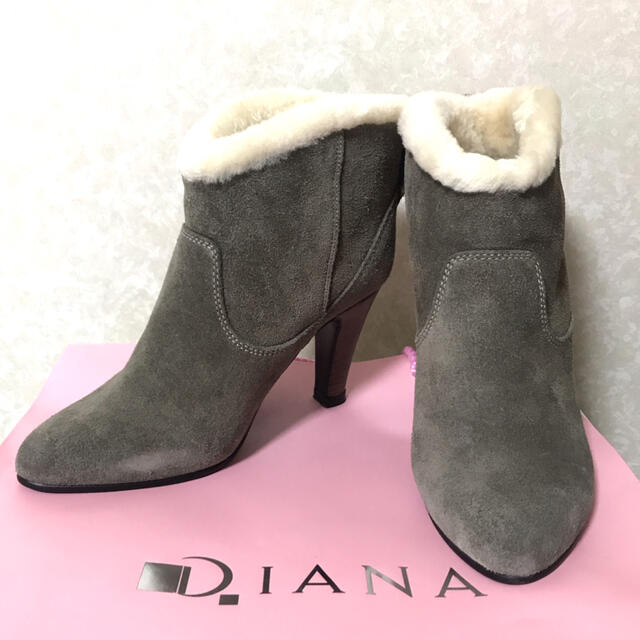 DIANA(ダイアナ)の【ほぼ未使用✧︎*超美品♡】DIANA☆グレー ムートンファー ショートブーツ レディースの靴/シューズ(ブーツ)の商品写真