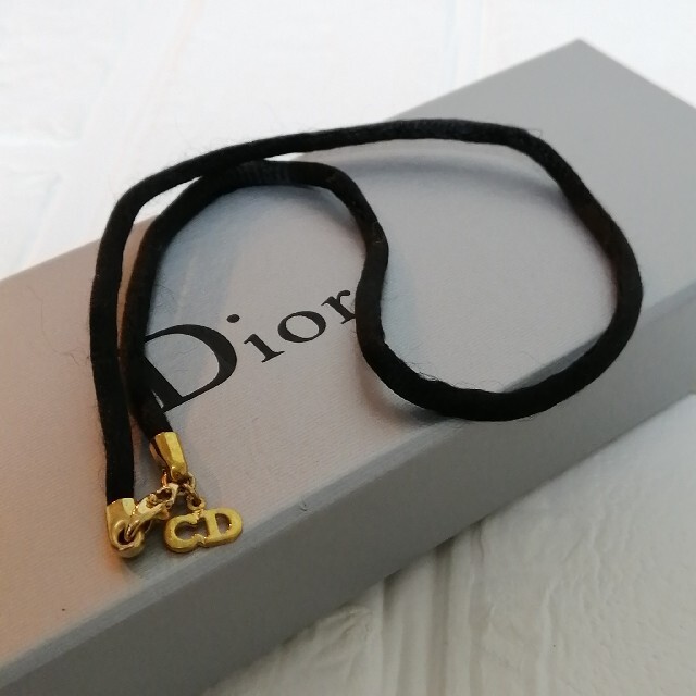 Dior(ディオール)の訳有　ディオール　ネックレス　dior 紐 レディースのアクセサリー(ネックレス)の商品写真