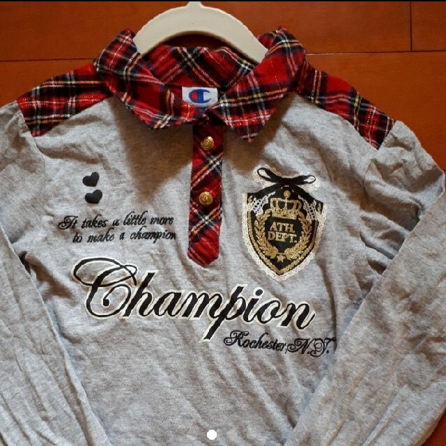 Champion(チャンピオン)のChampion　チェック切り替え　襟付きカットソー キッズ/ベビー/マタニティのキッズ服女の子用(90cm~)(Tシャツ/カットソー)の商品写真