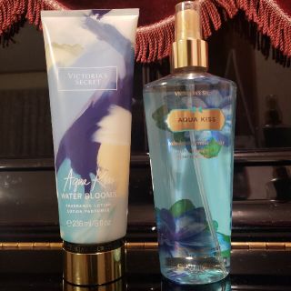 ヴィクトリアズシークレット(Victoria's Secret)のVictoria's secret aqua kiss water blooms(香水(女性用))