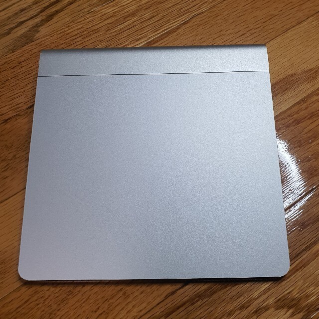 Mac (Apple)(マック)のApple Magic Trackpad スマホ/家電/カメラのPC/タブレット(PC周辺機器)の商品写真