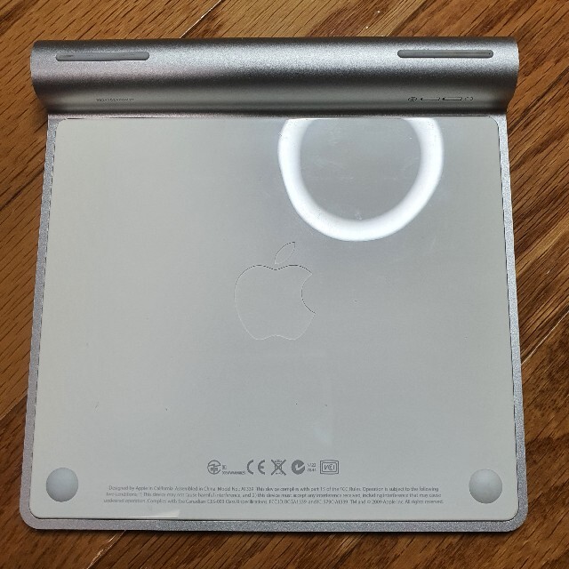 Mac (Apple)(マック)のApple Magic Trackpad スマホ/家電/カメラのPC/タブレット(PC周辺機器)の商品写真