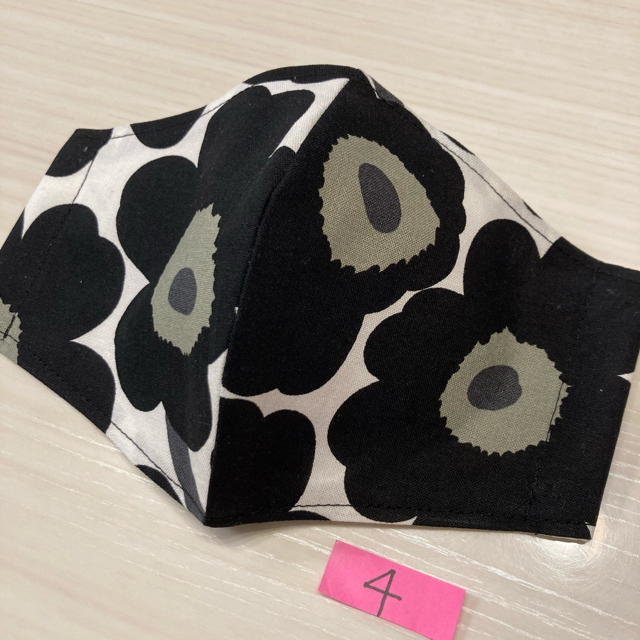 marimekko(マリメッコ)のK様専用☆2点　立体　インナーマスク　黒2 ハンドメイドのハンドメイド その他(その他)の商品写真