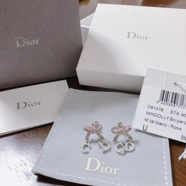 クリスチャンディオール♡DIOR リボン　ピアス | フリマアプリ ラクマ