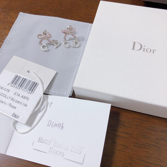 Christian Dior(クリスチャンディオール)のクリスチャンディオール♡DIOR リボン　ピアス レディースのアクセサリー(ピアス)の商品写真