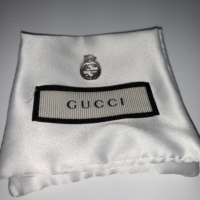 Gucci(グッチ)のグッチ　インターロッキングピアス　(片側) メンズのアクセサリー(ピアス(片耳用))の商品写真