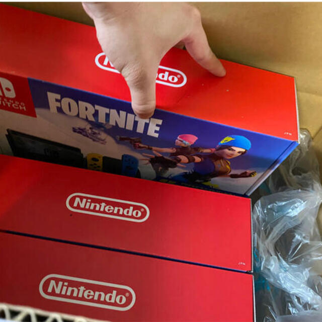 Switch フォートナイト　Fortnite　ネオン　本体　新品未使　3台