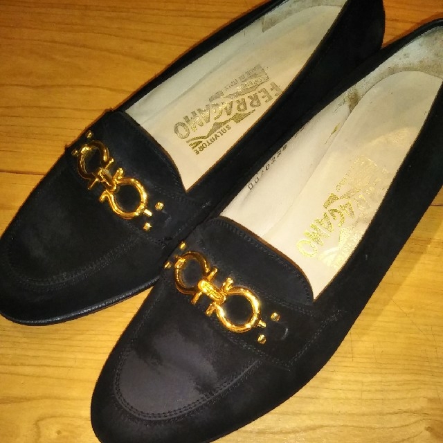 Salvatore Ferragamo(サルヴァトーレフェラガモ)のフェラガモガンチーニローファーパンプス レディースの靴/シューズ(ハイヒール/パンプス)の商品写真