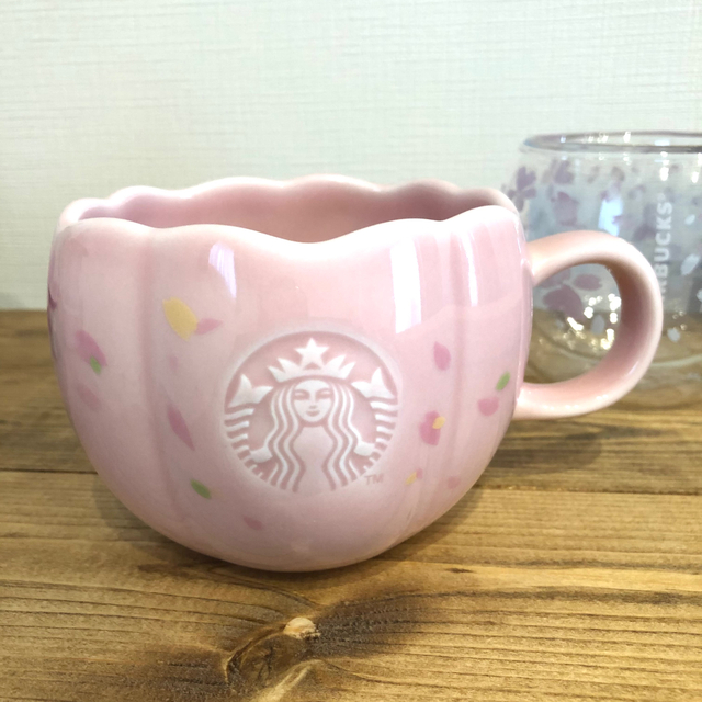 Starbucks Coffee(スターバックスコーヒー)のほぼ新品　スタバ　さくら　耐熱グラス＋マグカップ インテリア/住まい/日用品のキッチン/食器(グラス/カップ)の商品写真