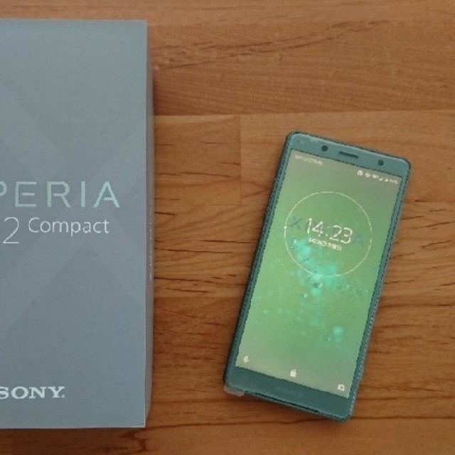 SIMフリー新品ドコモXperia XZ2 compact SO-0K携帯本体 スマホ/家電/カメラのスマートフォン/携帯電話(スマートフォン本体)の商品写真