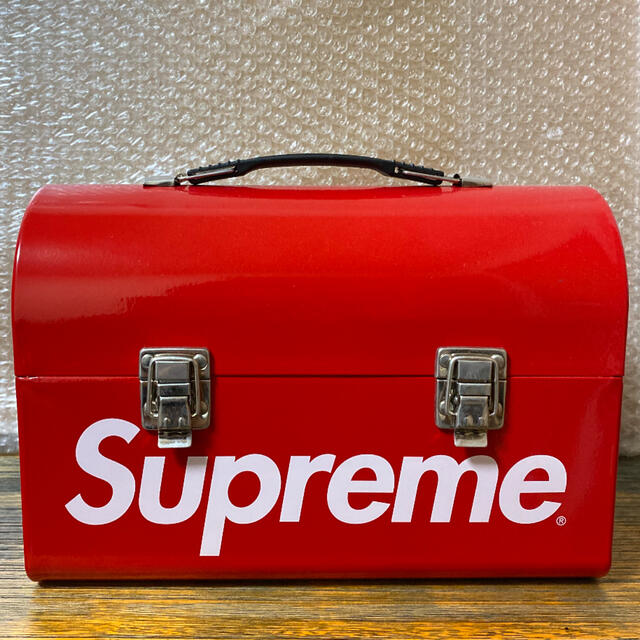 supreme lunch box