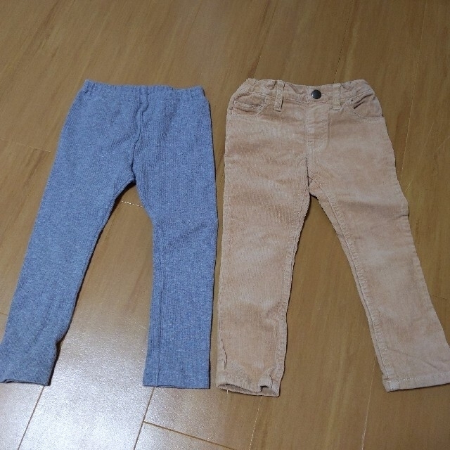 UNIQLO(ユニクロ)の長ズボン2枚セット キッズ/ベビー/マタニティのキッズ服女の子用(90cm~)(パンツ/スパッツ)の商品写真