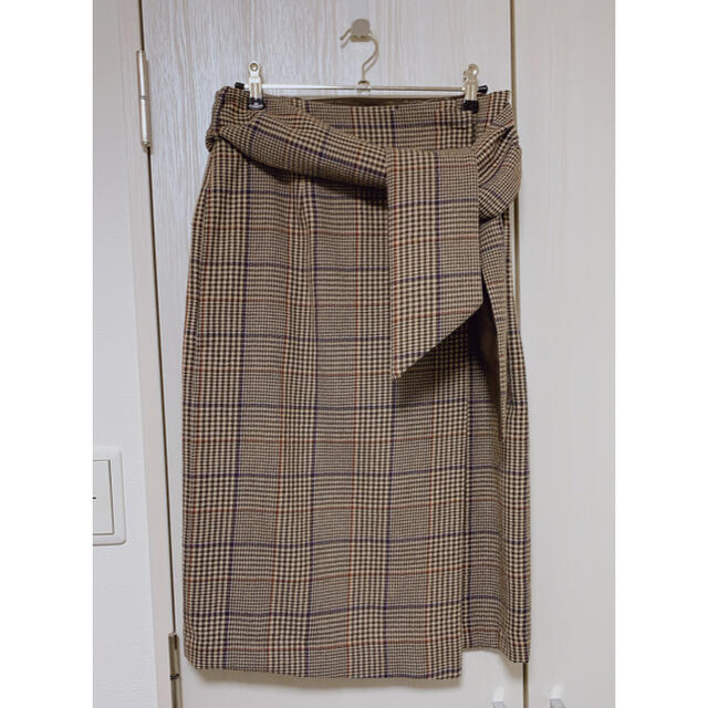 Soffitto(ソフィット)のｿﾌｨｯﾄ  ウールラップスカート レディースのスカート(ひざ丈スカート)の商品写真